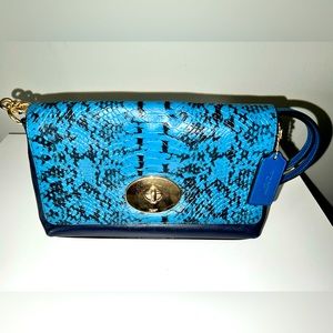 Leather Coach bag with Snake Print and Gold Hardware Crossbody Bag purse